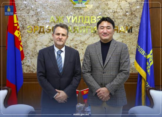 地質分野の共同研究、人材育成、研究所設立で協力意欲