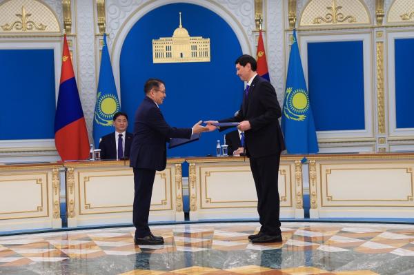 モンゴル銀行とカザフスタン国立銀行、協力覚書締結