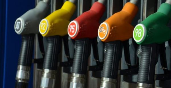 ガソリン・ディーゼル価格、上昇せず維持