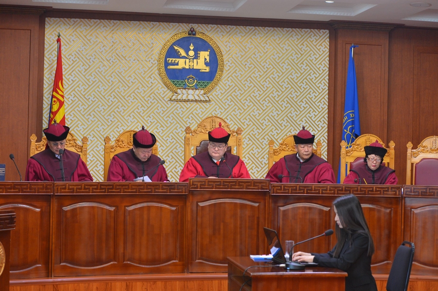 憲法裁判所：Erdenetの49％を国有化する国家大会議の決議は憲法違反ではない