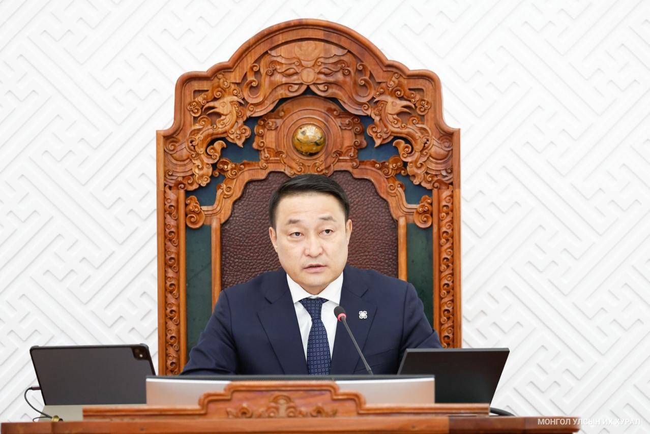 モンゴル国会議長 D. Amarbaysgalan が辞任、議員の約9割が解任案を支持