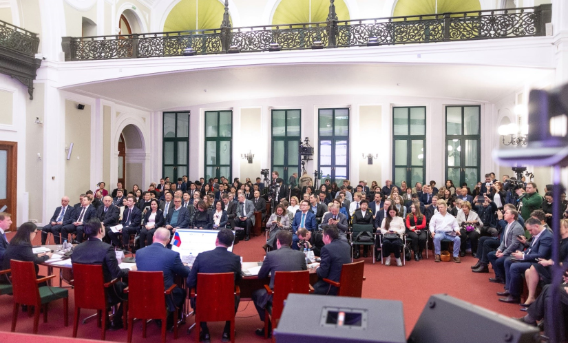 モンゴル・ロシア・ビジネスフォーラムに170社超が参加