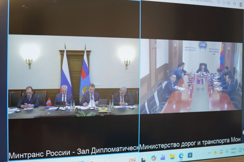 モンゴル・ロシア、鉄道回廊と直行便再開で協力